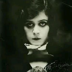 Meet your Posher, Terri